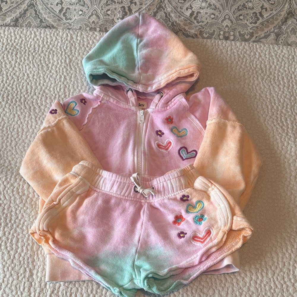 Hatley Pastel Tie-Dye Hoodie zip jacket with matching shorts. Size 6